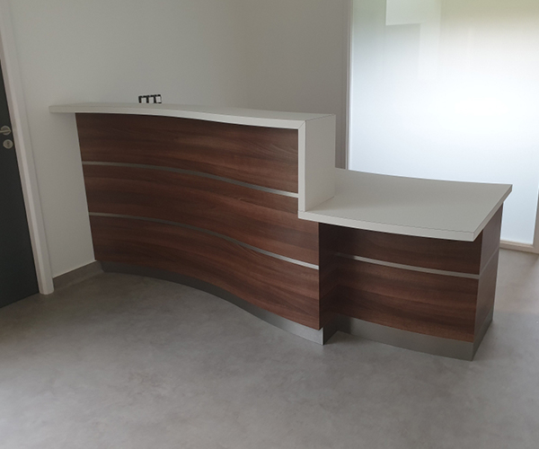 Réalisation sur-mesure -  Banque d'accueil - Welcome Desk