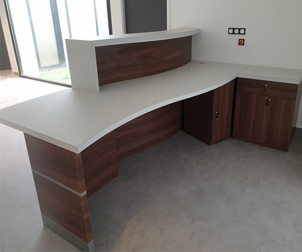 Réalisation sur-mesure -  Banque d'accueil - Welcome Desk