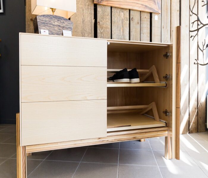 commode à chaussure - shoe dresser